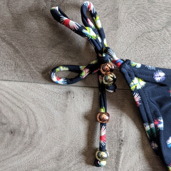 French connection bathing suit - Picture 4 of 7